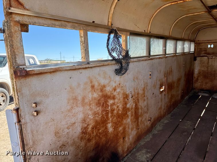 image for item EJ3195 Livestock trailer