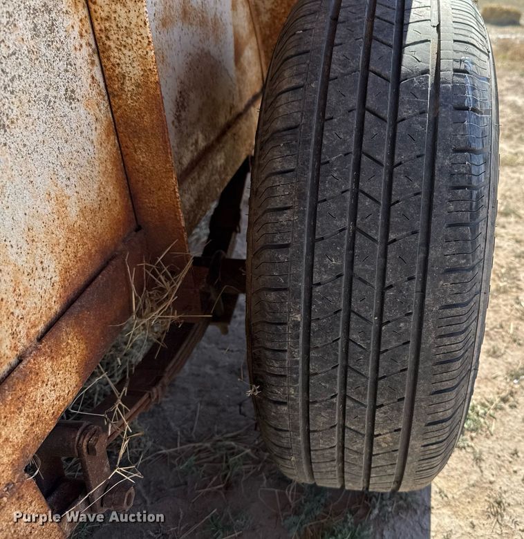 image for item EJ3195 Livestock trailer