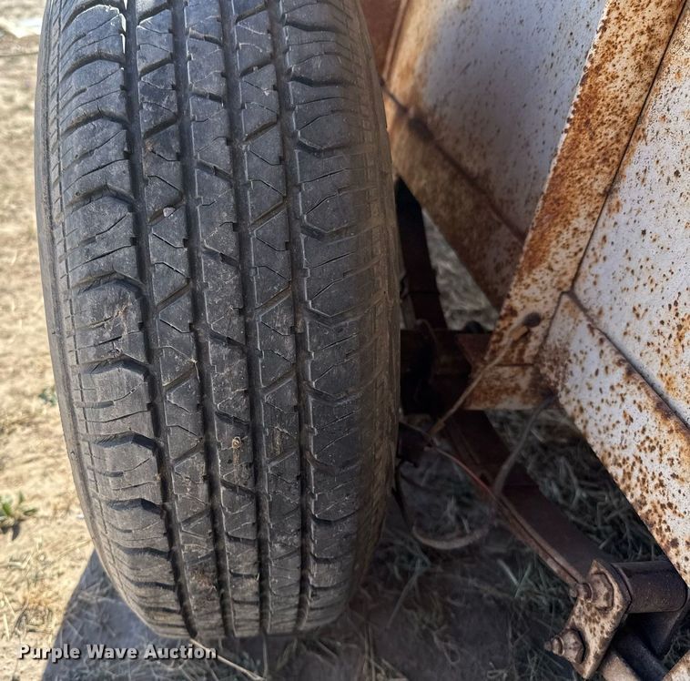 image for item EJ3195 Livestock trailer