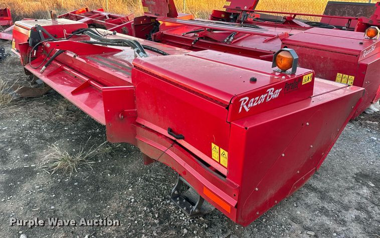 image for item EJ5149 AgCo RazorBar disc windrower head