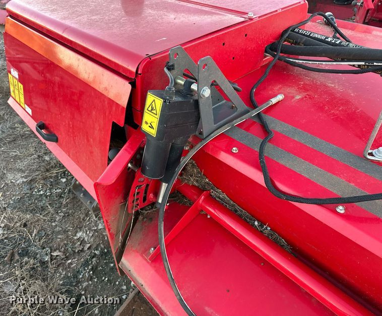 image for item EJ5149 AgCo RazorBar disc windrower head