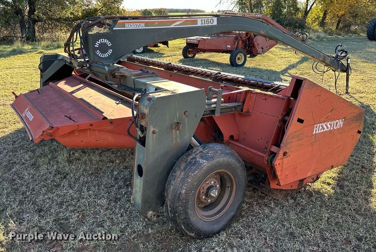 image for item EJ5156 Hesston 1160 swather / windrower