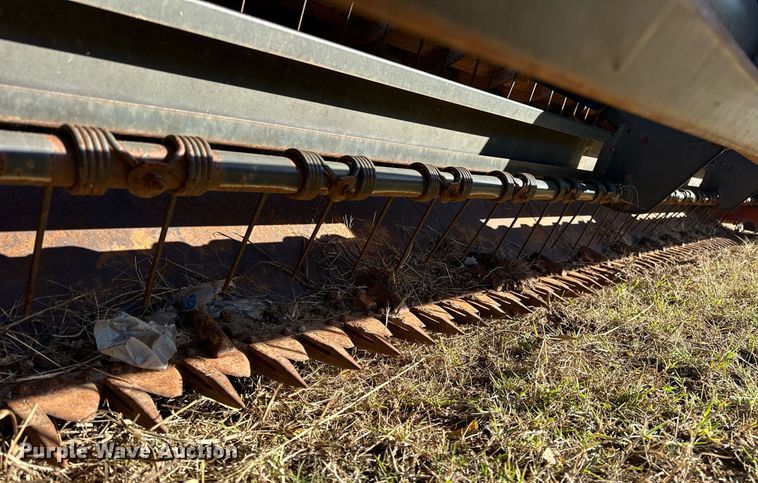 image for item EJ5156 Hesston 1160 swather / windrower