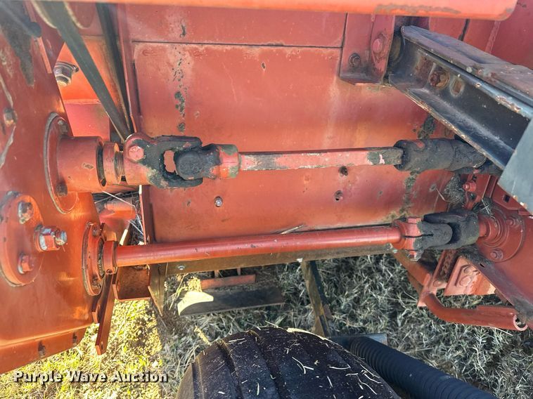 image for item EJ5156 Hesston 1160 swather / windrower