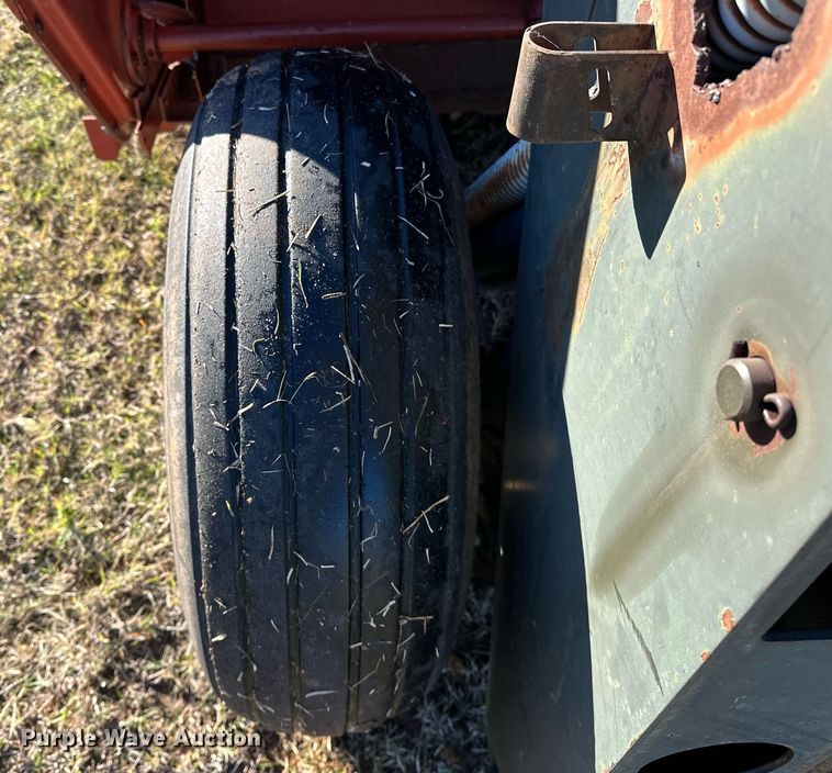 image for item EJ5156 Hesston 1160 swather / windrower