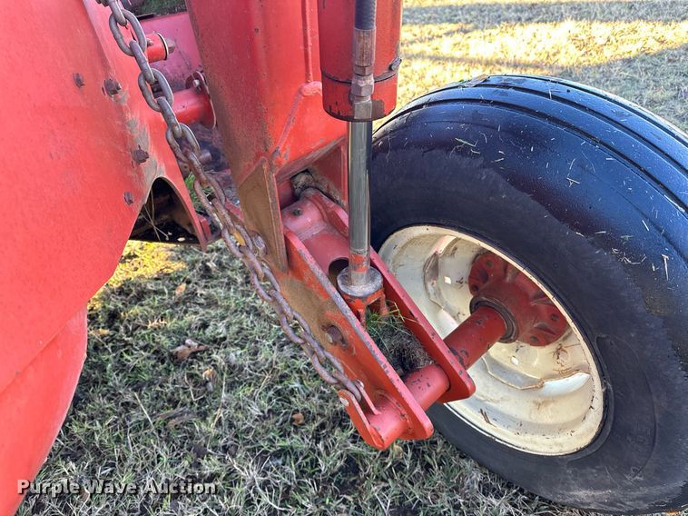 image for item EJ5158 Hesston 1340 disc mower