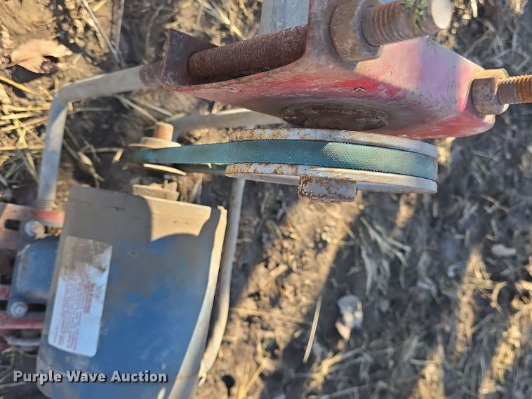 image for item EK2432 Ag equipment 