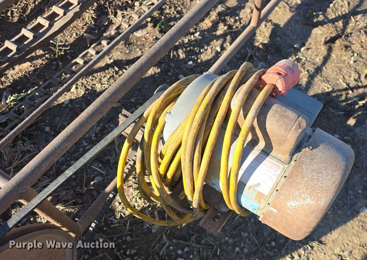 image for item EK2435 (2) square bale conveyors