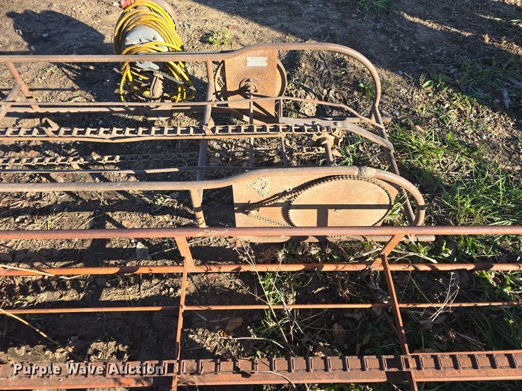 image for item EK2435 (2) square bale conveyors