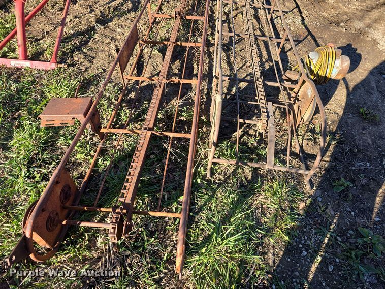 image for item EK2435 (2) square bale conveyors