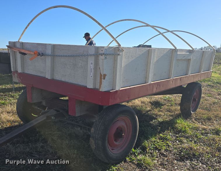 image for item EK2436 Feed wagon