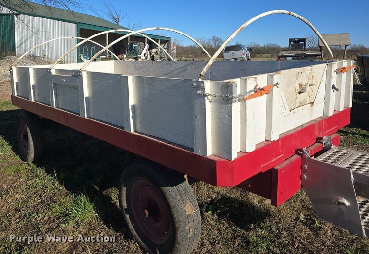 image for item EK2436 Feed wagon