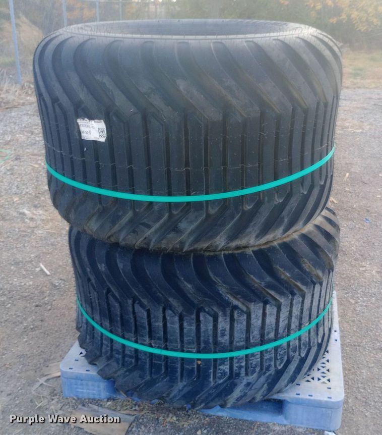 image for item EN8501 (2) Alliance Flotation 328 tires