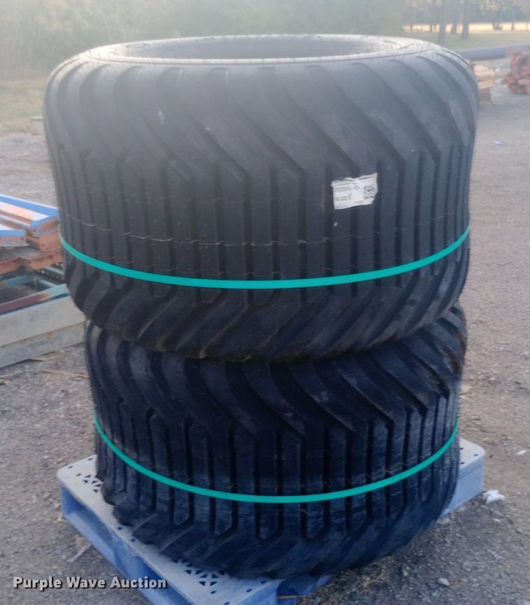 image for item EN8501 (2) Alliance Flotation 328 tires