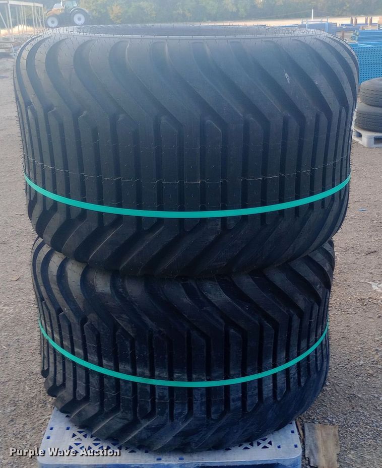 image for item EN8501 (2) Alliance Flotation 328 tires