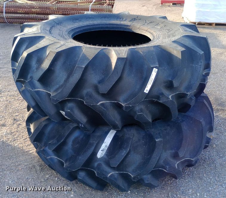 image for item EN8515 (2) Goodyear Dyna-Torque II tires