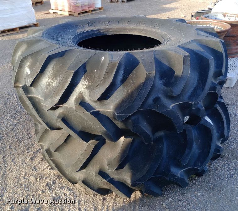 image for item EN8515 (2) Goodyear Dyna-Torque II tires