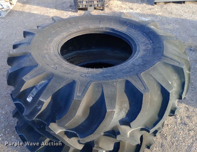 image for item EN8515 (2) Goodyear Dyna-Torque II tires