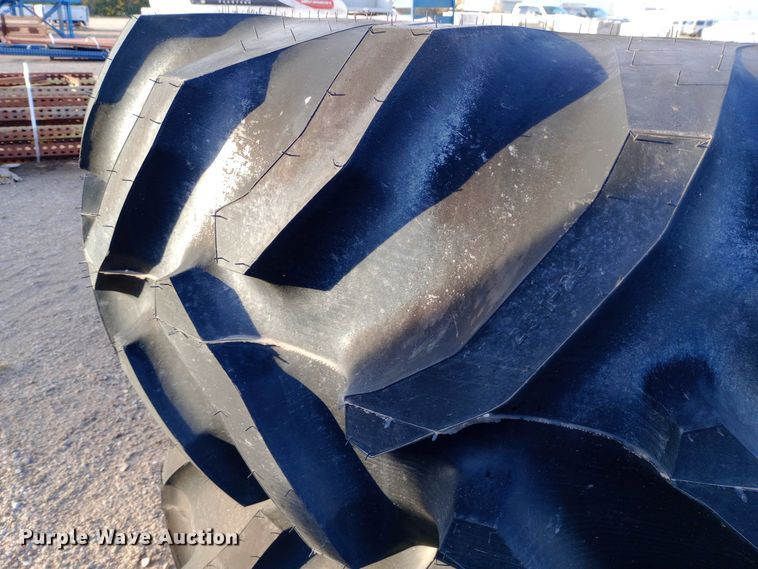 image for item EN8515 (2) Goodyear Dyna-Torque II tires