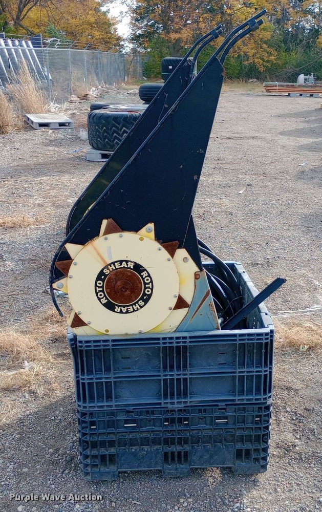 image for item EN8518 Free Form Plastic RotoShear vertical crop cutter