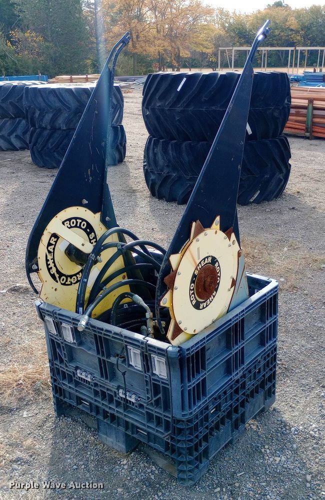 image for item EN8518 Free Form Plastic RotoShear vertical crop cutter