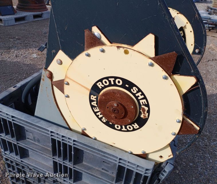 image for item EN8518 Free Form Plastic RotoShear vertical crop cutter