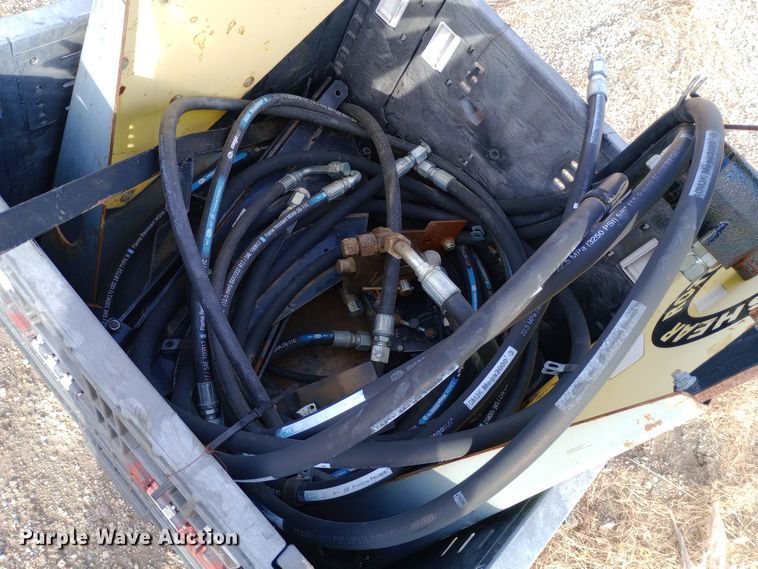 image for item EN8518 Free Form Plastic RotoShear vertical crop cutter