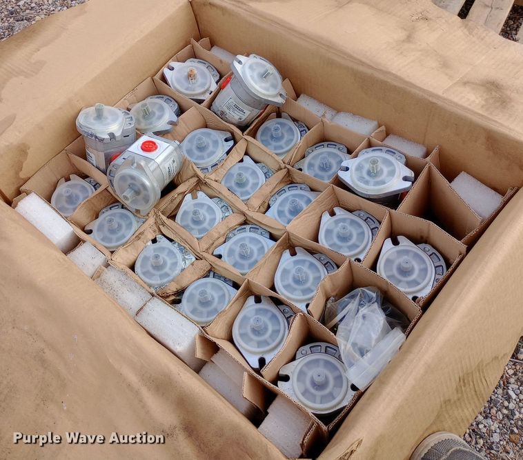 image for item EN8521 Approximately 23 Casappa PLM20.9S5-03S9 hydraulic motors