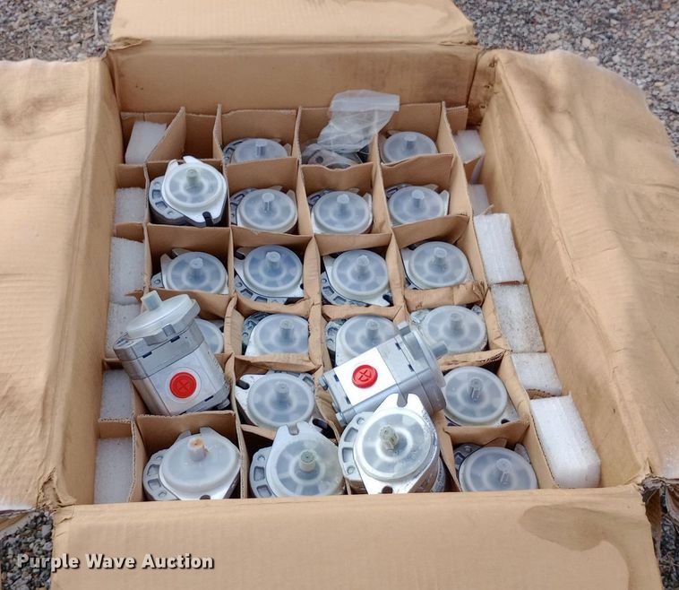 image for item EN8521 Approximately 23 Casappa PLM20.9S5-03S9 hydraulic motors