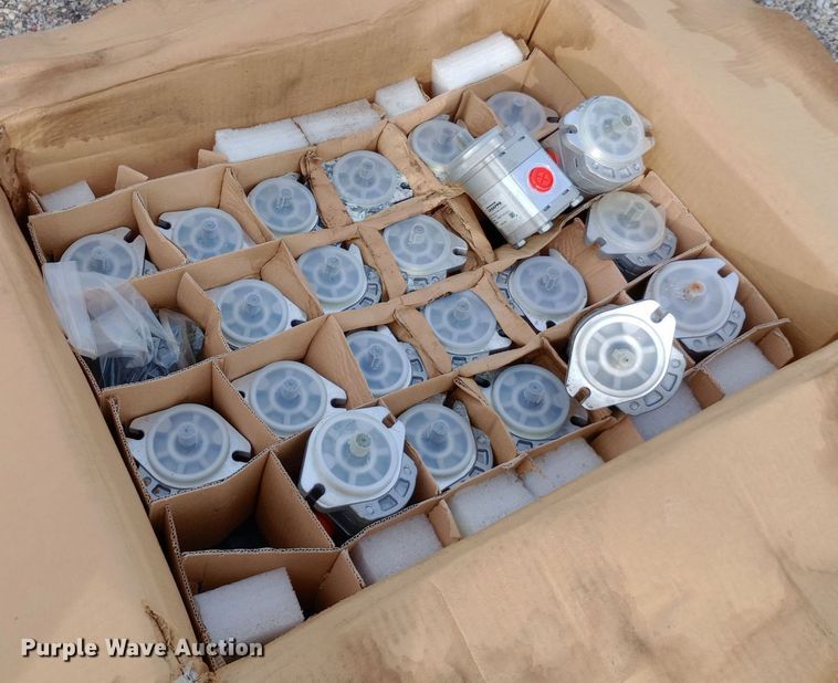 image for item EN8521 Approximately 23 Casappa PLM20.9S5-03S9 hydraulic motors