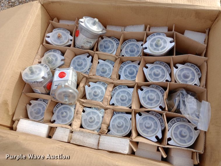 image for item EN8521 Approximately 23 Casappa PLM20.9S5-03S9 hydraulic motors