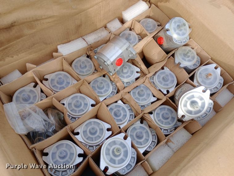 image for item EN8521 Approximately 23 Casappa PLM20.9S5-03S9 hydraulic motors