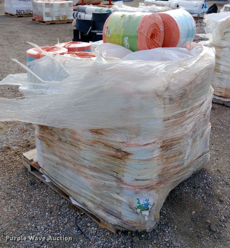 image for item EN8523 Approximately 48 TamaTwine LSB4400/450 twine rolls