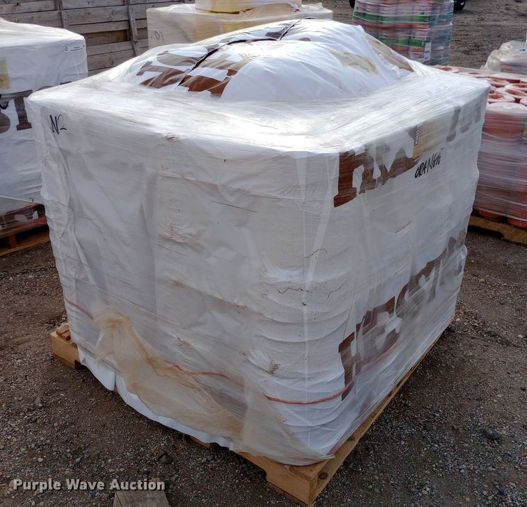 image for item EN8527 Approximately 48 Hesston Pro 2850-800 twine rolls