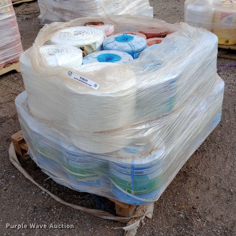 image for item EN8529 Approximately 24 twine rolls