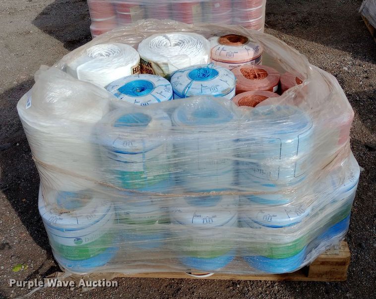 image for item EN8529 Approximately 24 twine rolls