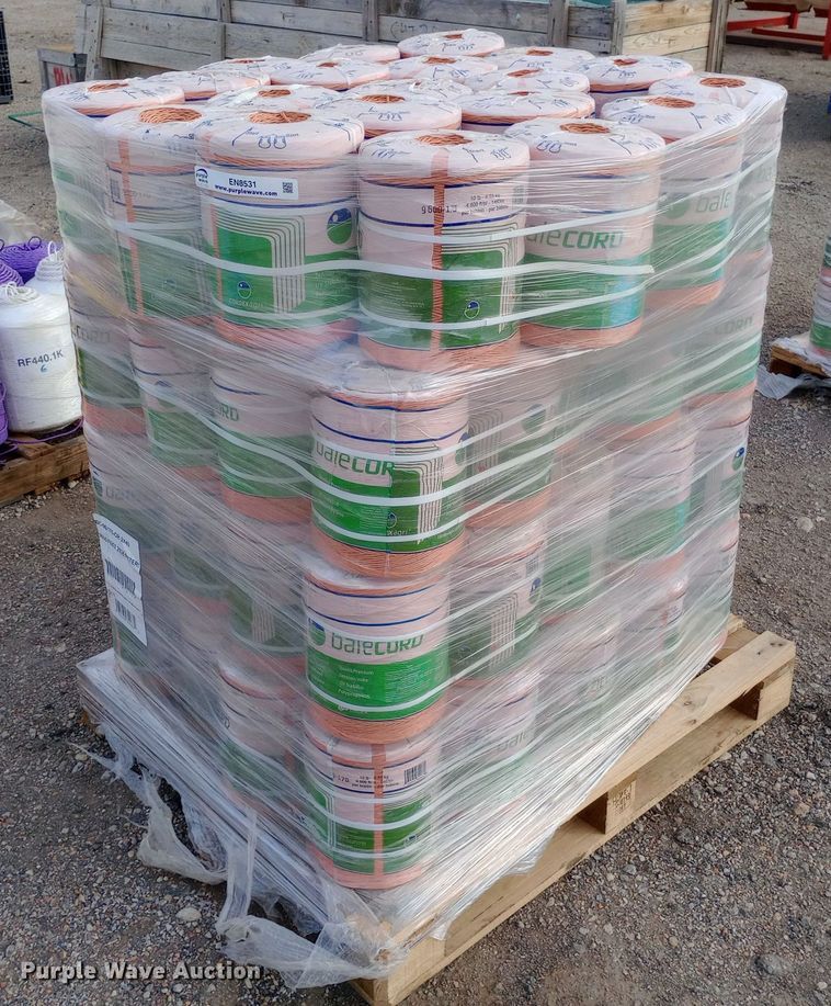 image for item EN8531 Approximately 80 twine rolls