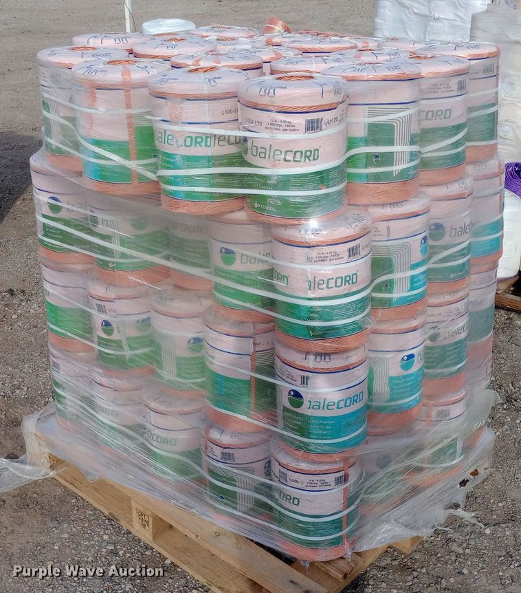 image for item EN8531 Approximately 80 twine rolls