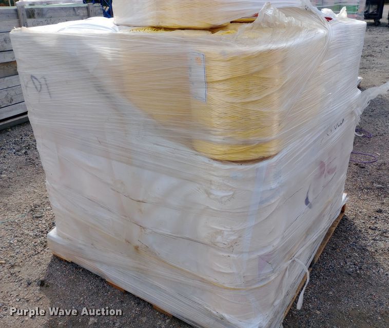 image for item EN8533 Approximately 54 PXL 4000 twine rolls