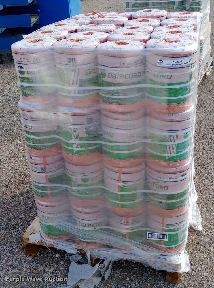 image for item EN8537 Approximately 80 twine rolls