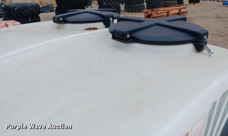 image for item EN8546 (2) White Planters Simply Advanced II tanks