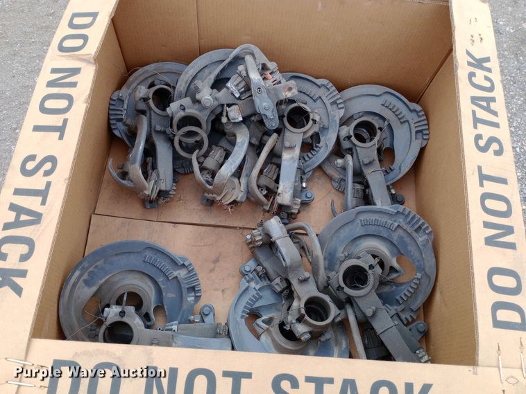 image for item EN8547 (7) knitters with gears