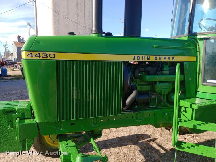 image for item EN8549 1974 John Deere 4430 tractor