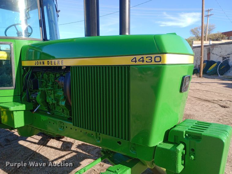 image for item EN8549 1974 John Deere 4430 tractor