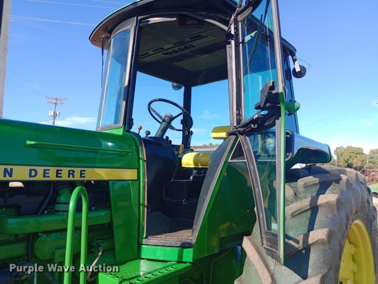 image for item EN8549 1974 John Deere 4430 tractor