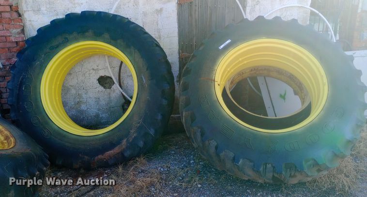 image for item EN8550 Tractor tires and wheels