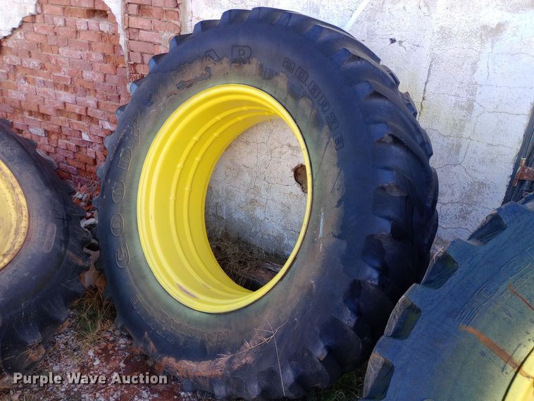 image for item EN8550 Tractor tires and wheels