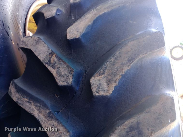 image for item EN8550 Tractor tires and wheels