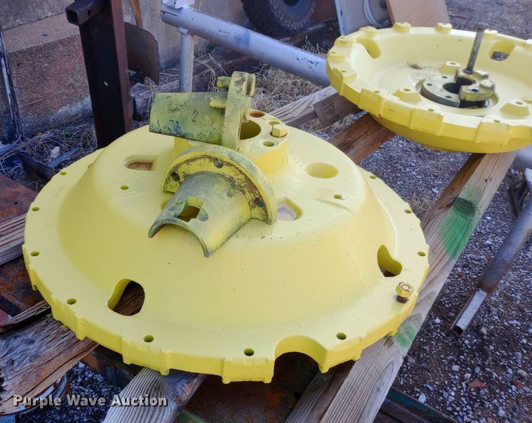 image for item EN8550 Tractor tires and wheels