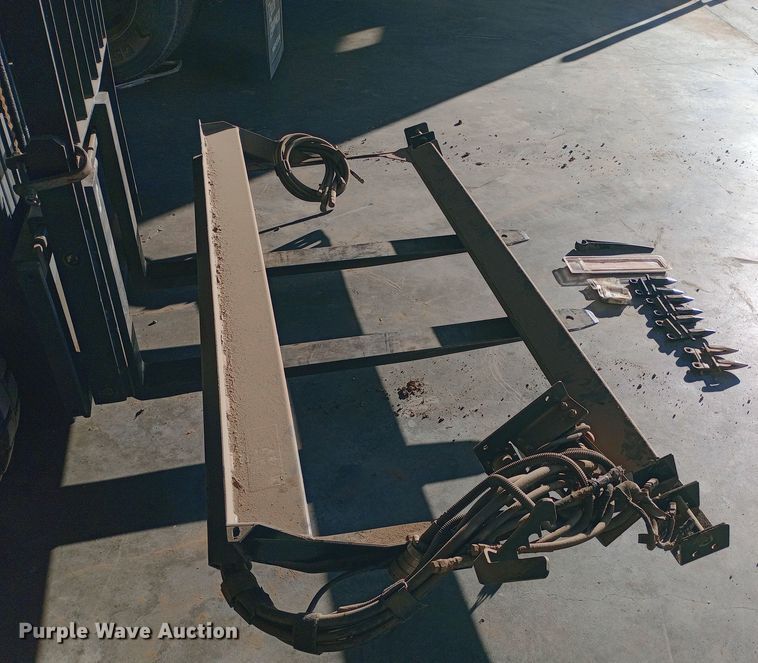 image for item EN8551 MacDon FD75 draper header parts